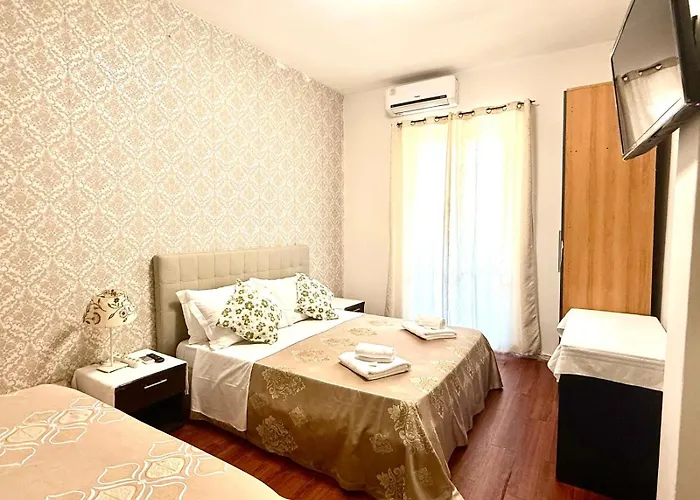 Green Guesthouse *